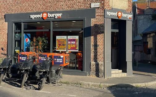 Speed Burger, outside a store